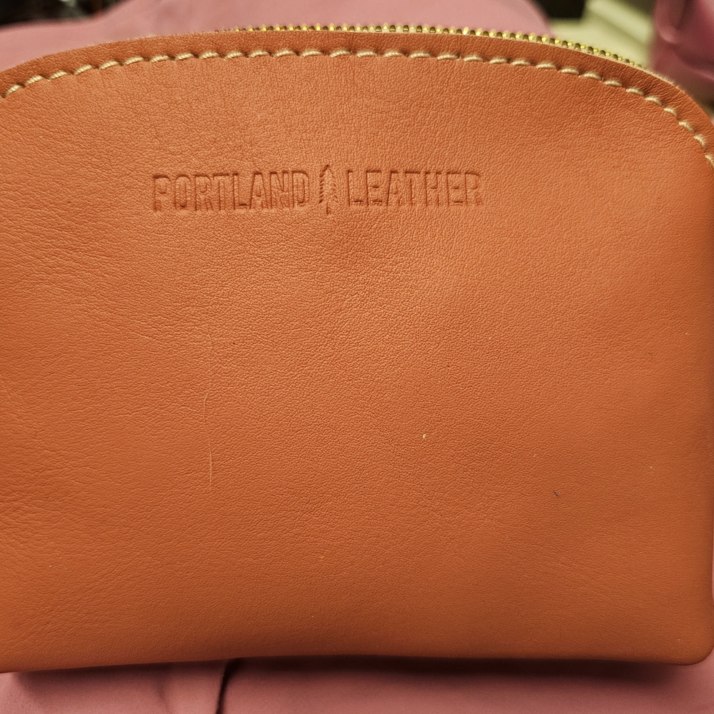NWOT Portland Leather Clownfish Luna Pouch